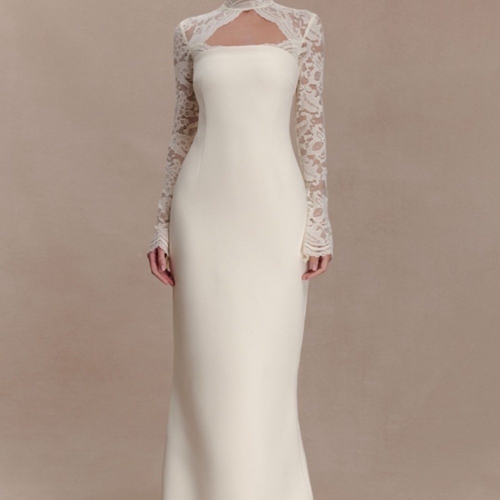 Elegant Cream Lace-Sleeve Column Dress